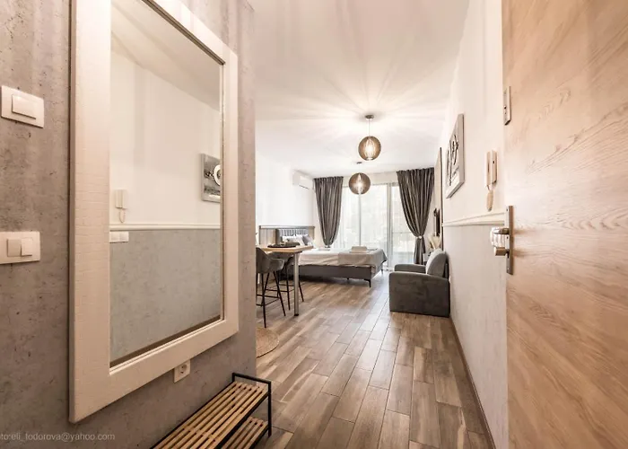 Azur Apartment Varna